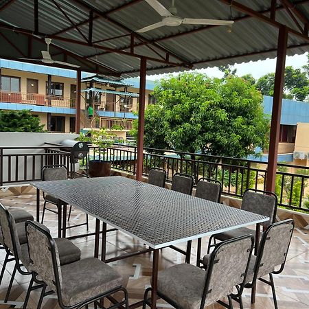 Ama Garden Sauraha 호텔 외부 사진
