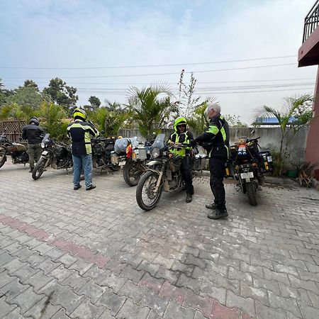 Ama Garden Sauraha 호텔 외부 사진